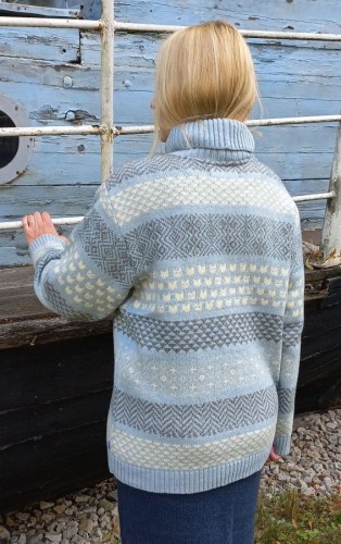 TM-636 S Merino pullover kõrge kraega, kassimustriga